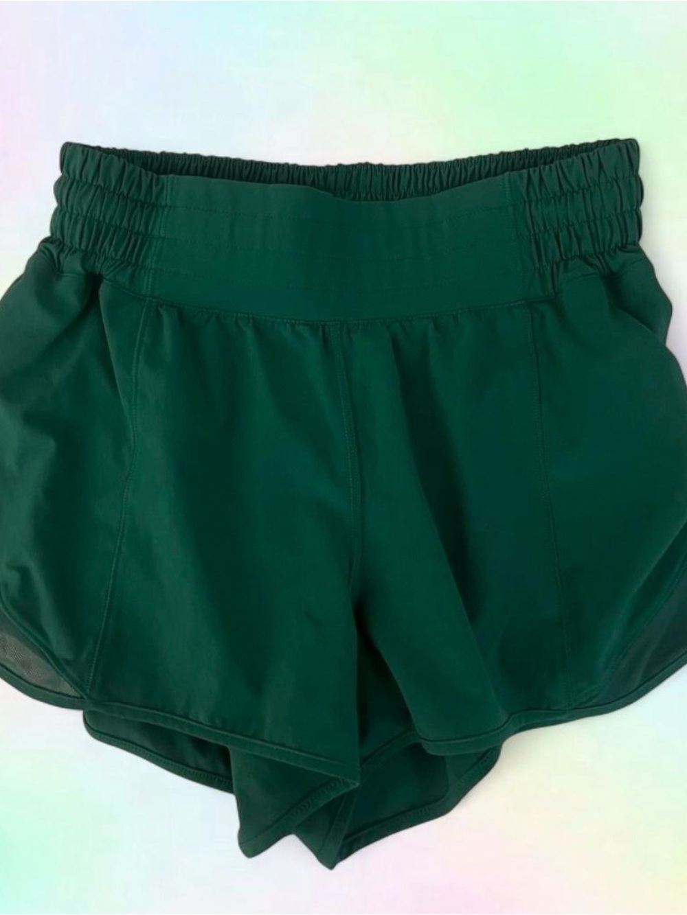 Lululemon hottie hot shorts size 4 , high rise , 2.5 inch